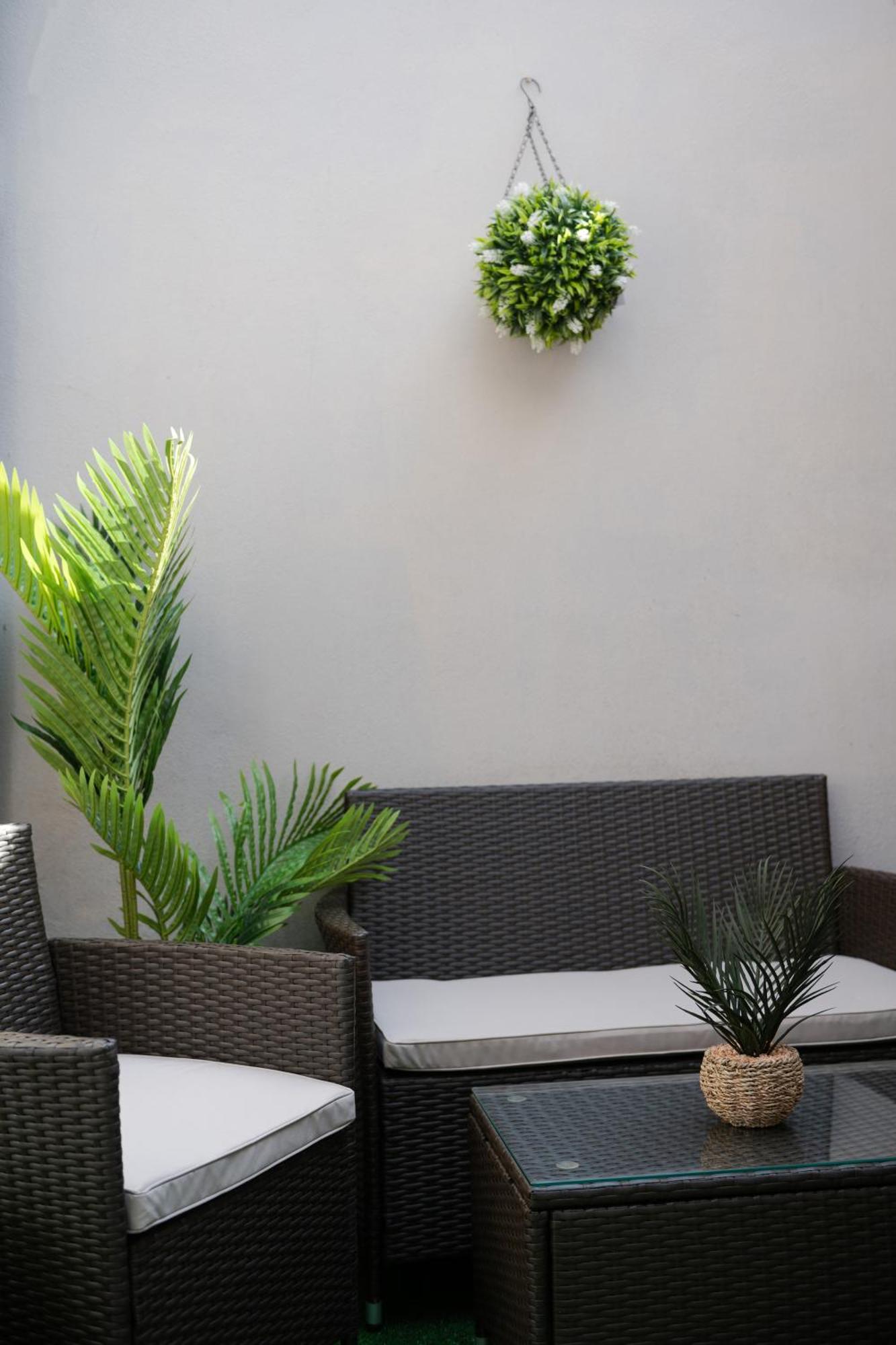 Stylish Two Bedroom Apartment By Central London With Garden Exterior foto